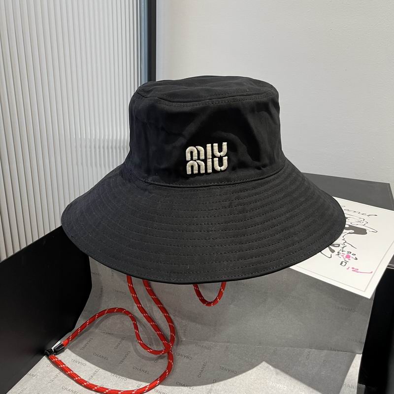 Miumiu hat dx17